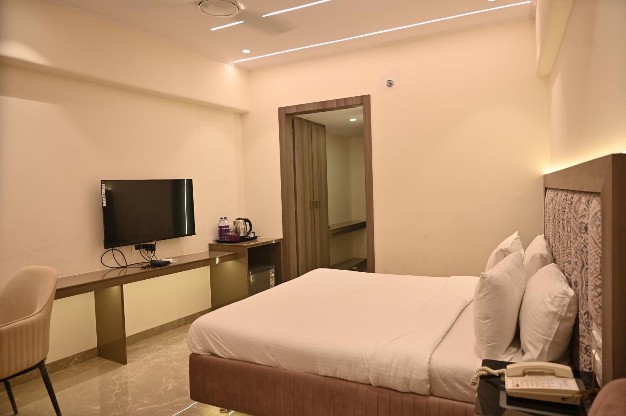 Kumar Resort By Turtle, Lonavala Esterno foto